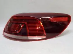 Volkswagen Passat CC 2012-2017 Model Arası Sağ Arka Dış Stop Çamurluktaki