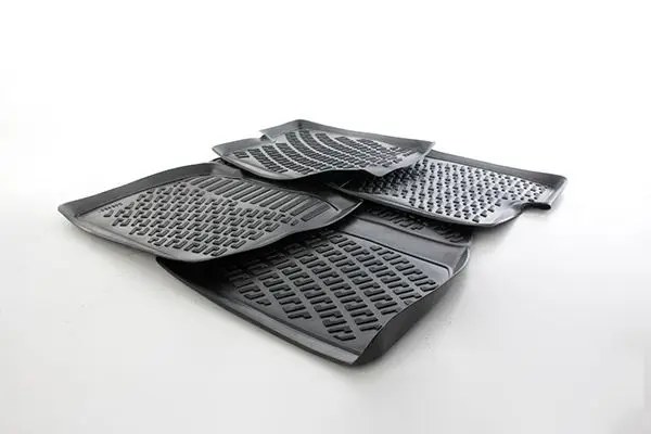 Paspas 3D Havuzlu Kokusuz/Siyah Focus Benzin-Dizel 05-11