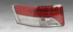Stop (Sağ) (Dıs) (Statıon) (Led) Toyota Avensis (2008 / 11 -)
