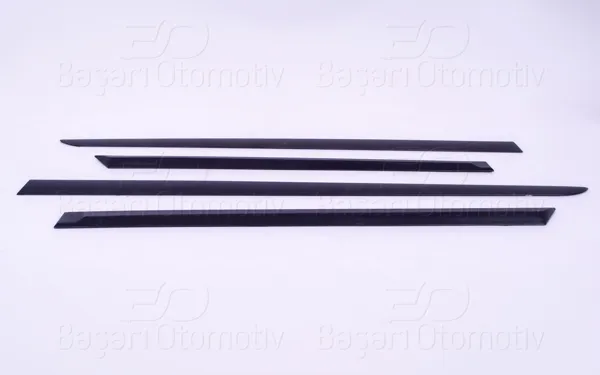 Kapı Çıtası Set Opel Astra H 04 >