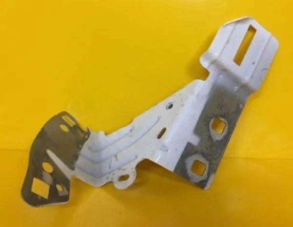 Ön Çamurluk Baglan Ayağı Sağ Peugeot 208