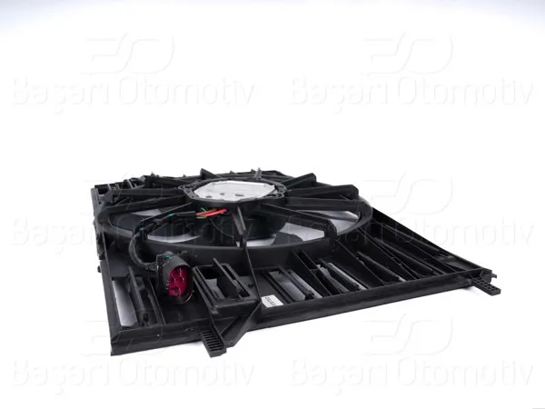 Fan Motoru Davlı (470 mm-4 Fıs-7 Kanat-600W) Audi A4 S4 A5 S5 A6 S6 A7 Q7 Q8 16 >