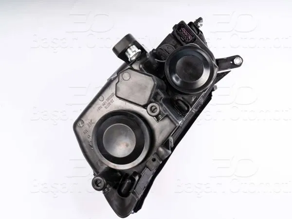 Far Ön Sağ VW Tiguan 08 >