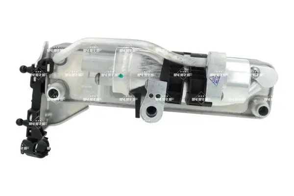 BMW F20-F30-F32 Klima Kondansatörü 64509471521