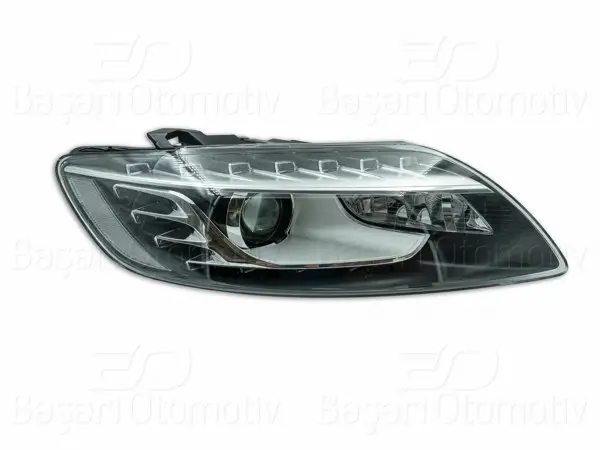 Far Sağ Bı-Xenon Led Beyınlı Audi Q7 10-15
