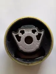 Seat Leon 2004-2010 Model Arası Travers Takozu Alt Ürün