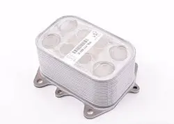 Volkswagen Passat 2011-2014 Model Arası Motor Yağ Soğutucu