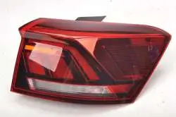 Volkswagen T-ROC Ledli Dış Sağ Stop Karartılmış Renkli Orijinal
